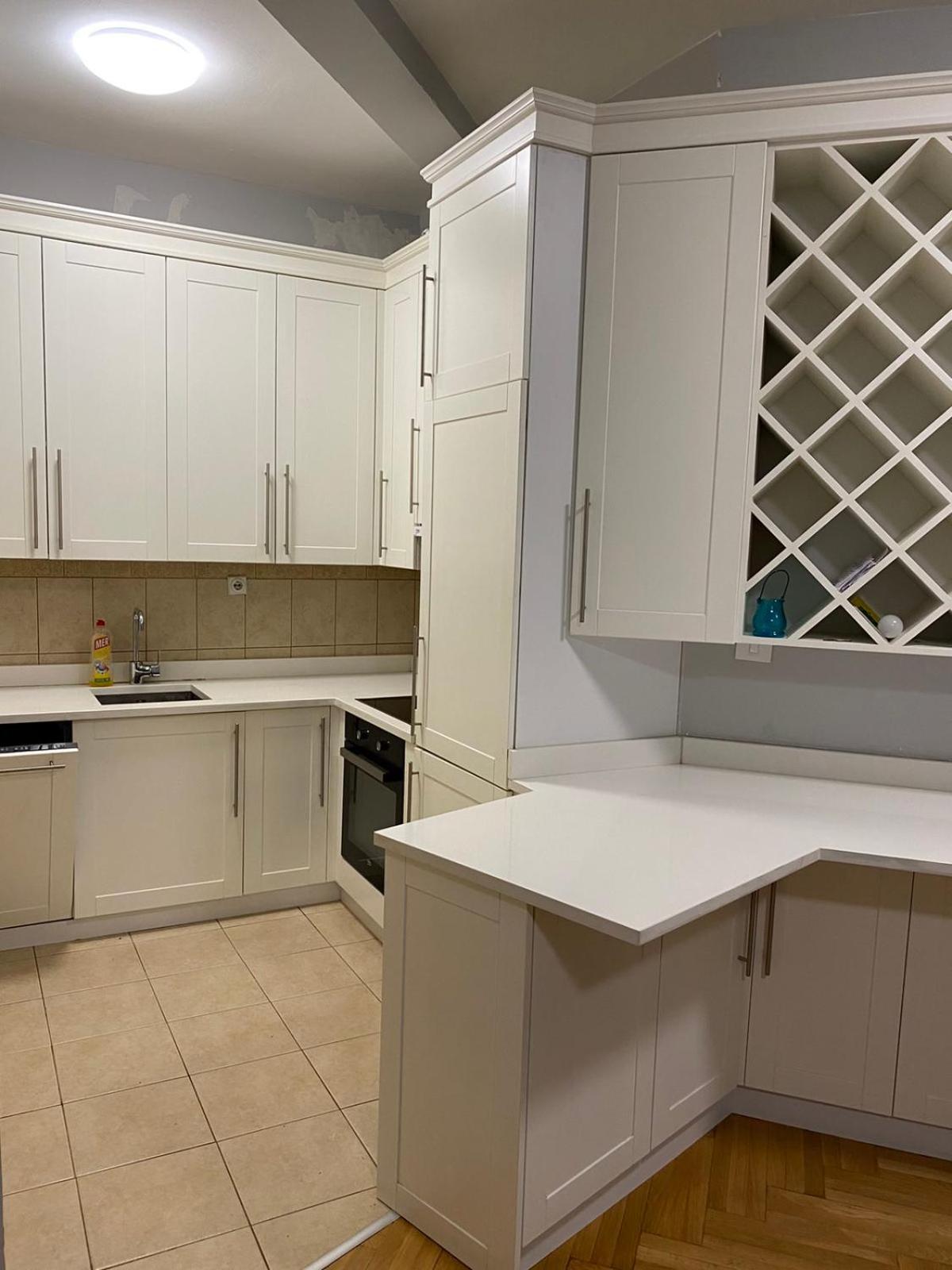 Apartment Tom'a *